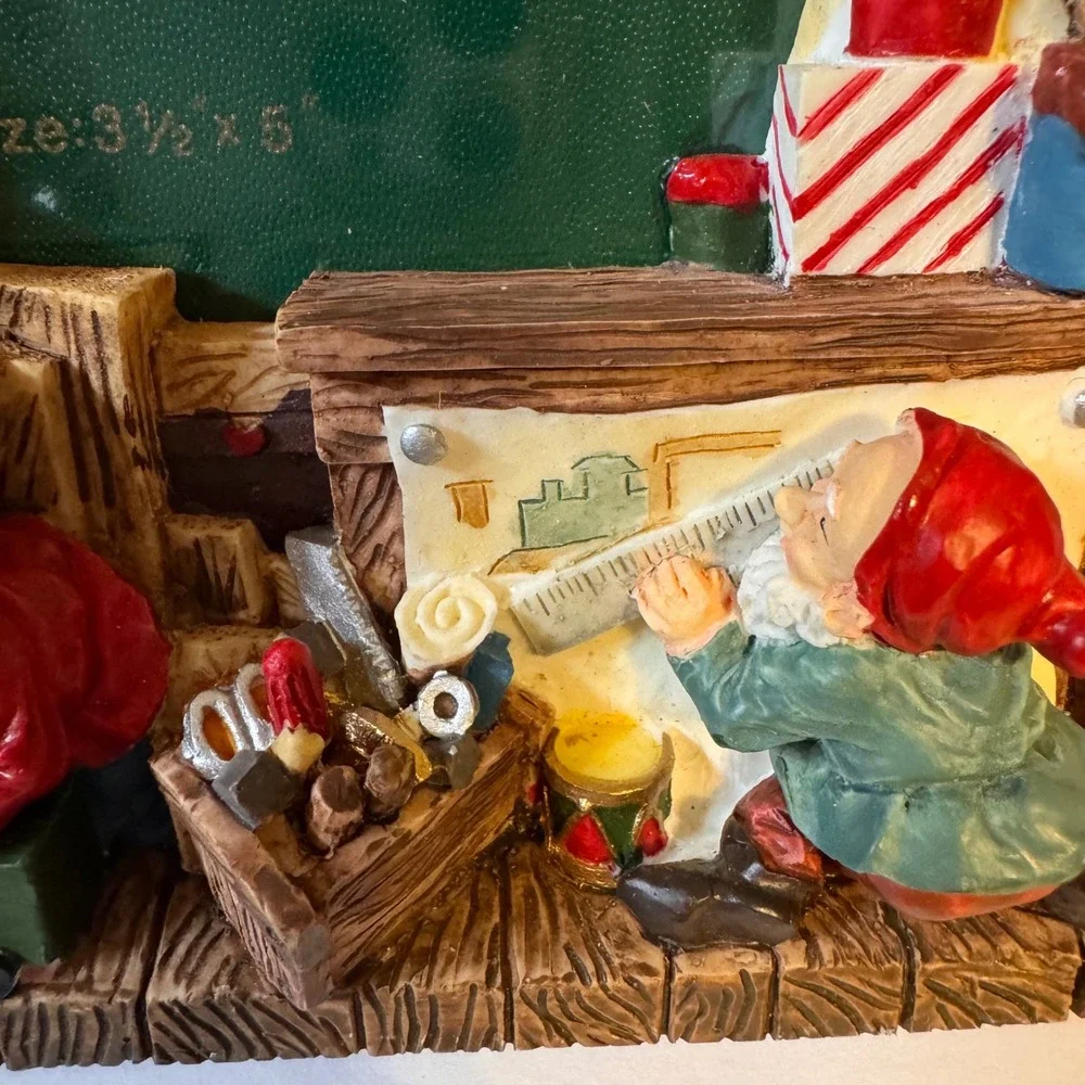 Santa Claus Workshop Gnomes Elves 3D Resin Christmas Picture Frame 3.5x5 Photo
